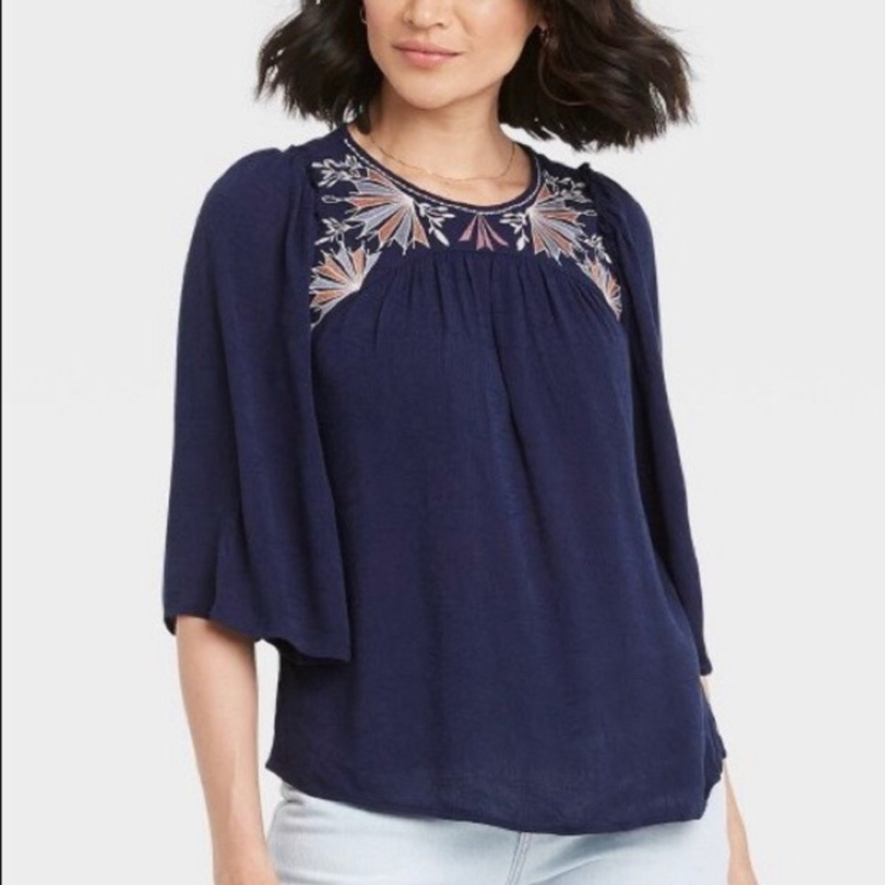 Knox Rose, navy, 3/4 sleeve crinkle fabric with embroidered yoke -size M